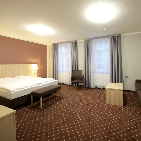 Attimo Stuttgart***s 3* Stoccarda