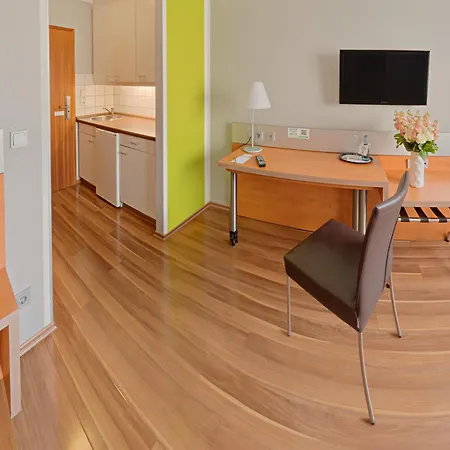 Attimo Stuttgart***s