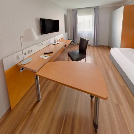 Attimo Stuttgart***s 3*