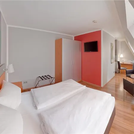 Attimo Stuttgart***s 3*