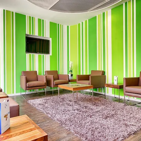 アッティモ *** S 3* シュトゥットガルト