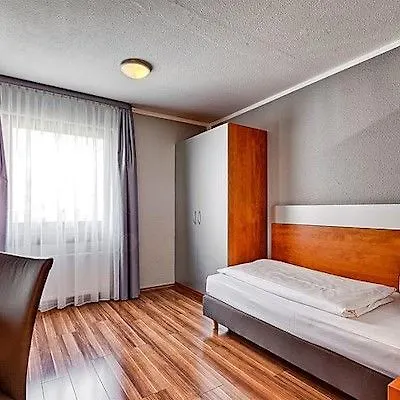 Attimo Stuttgart***s 3* Stoccarda