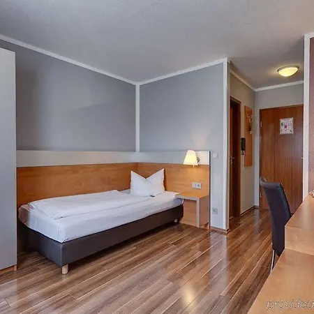 Hotel Attimo Stuttgart***s