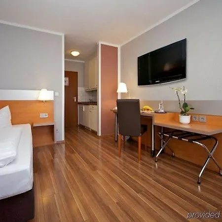 Hotel Attimo Stuttgart***s Stoccarda