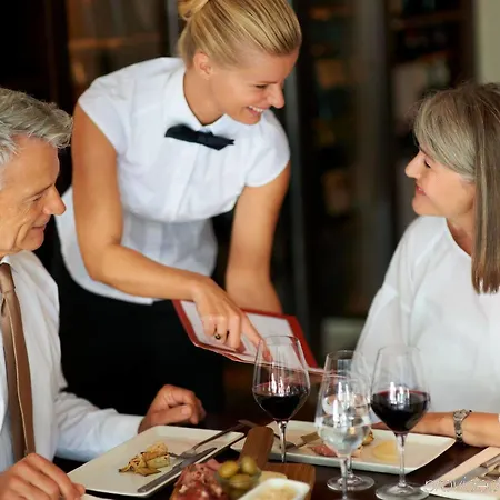 Hotel Attimo Stuttgart***s Stoccarda
