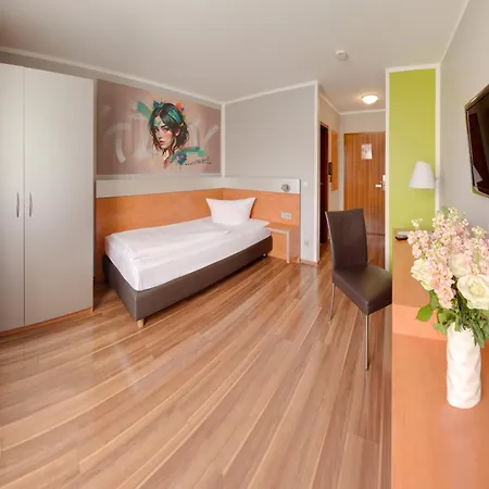 Attimo Stuttgart***s