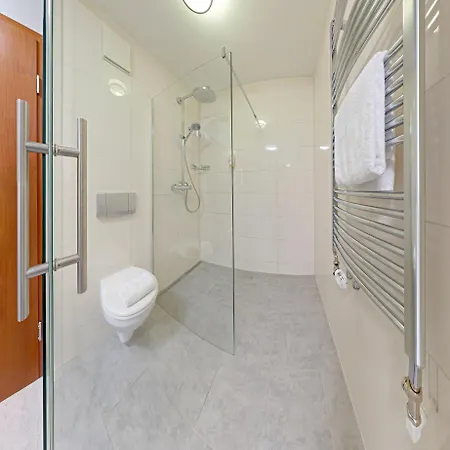 Attimo Stuttgart***s Hotell Stuttgart