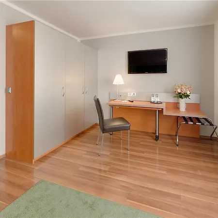 Attimo Stuttgart***s Stuttgart