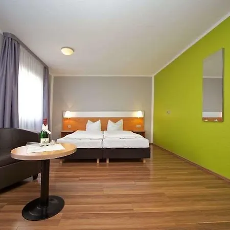 Hotell Attimo Stuttgart***s 3*